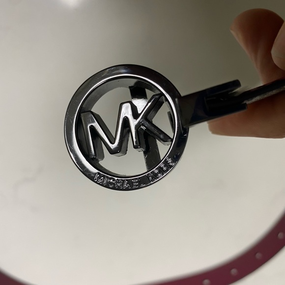 Michael Kors Twist Reversible Leather MK Logo Buckle Belt Red/Silver, Size M/L - Picture 14 of 16